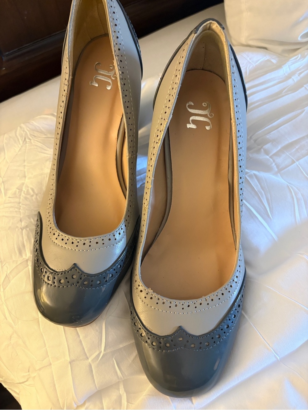 TC Two-Tone Gray and Charcoal Brogue-Trim Pumps